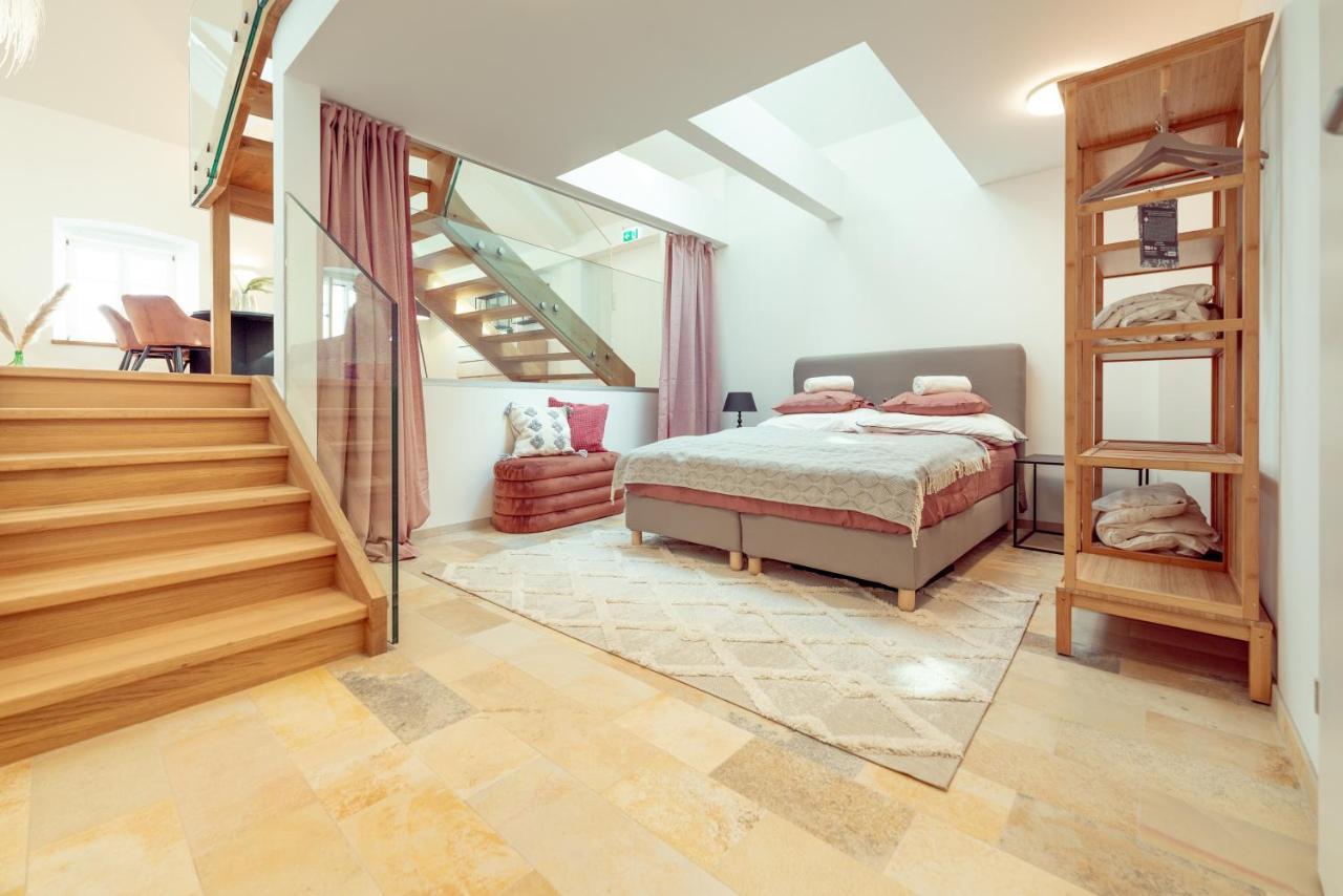 Penthouse Maxfux Direkt In Der Fussgaengerzone 130M2 Lägenhet Krems an der Donau Exteriör bild