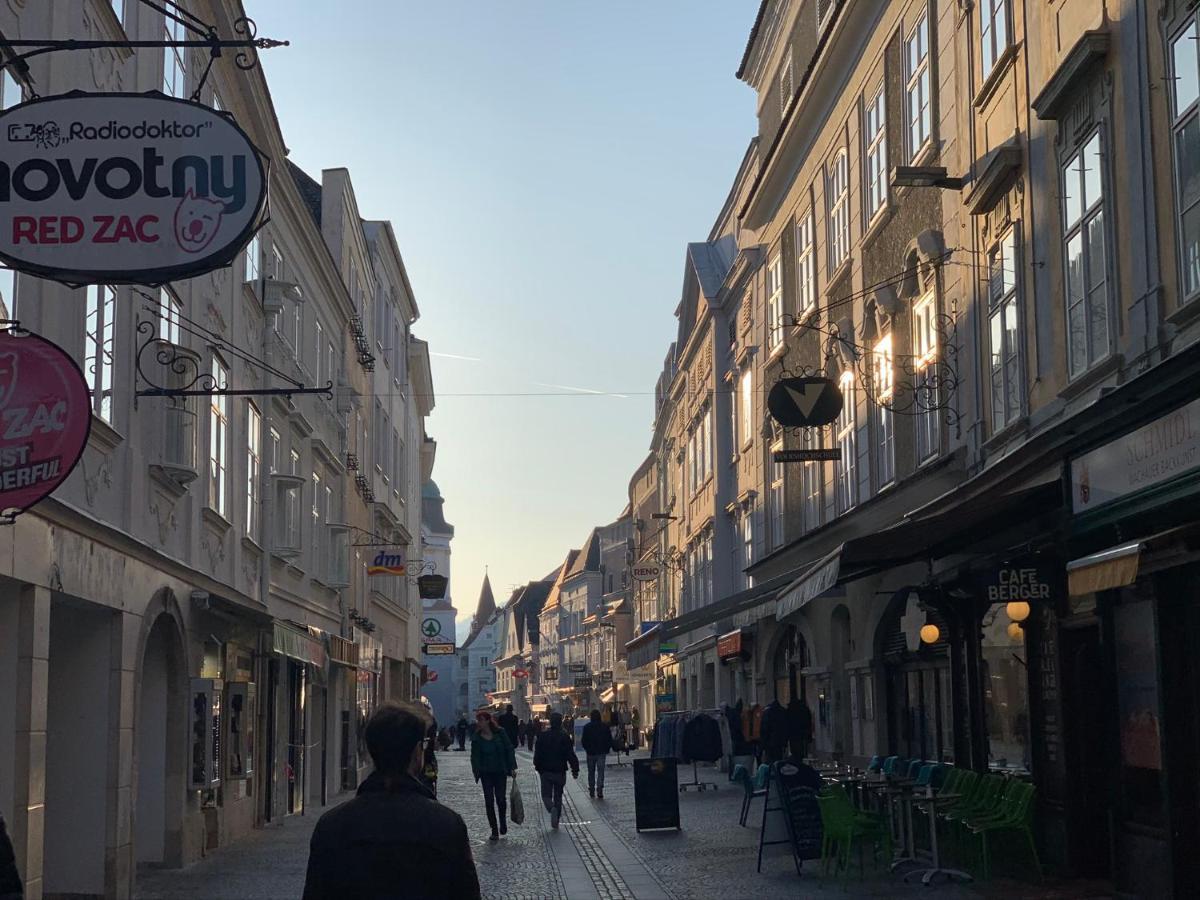 Penthouse Maxfux Direkt In Der Fussgaengerzone 130M2 Lägenhet Krems an der Donau Exteriör bild